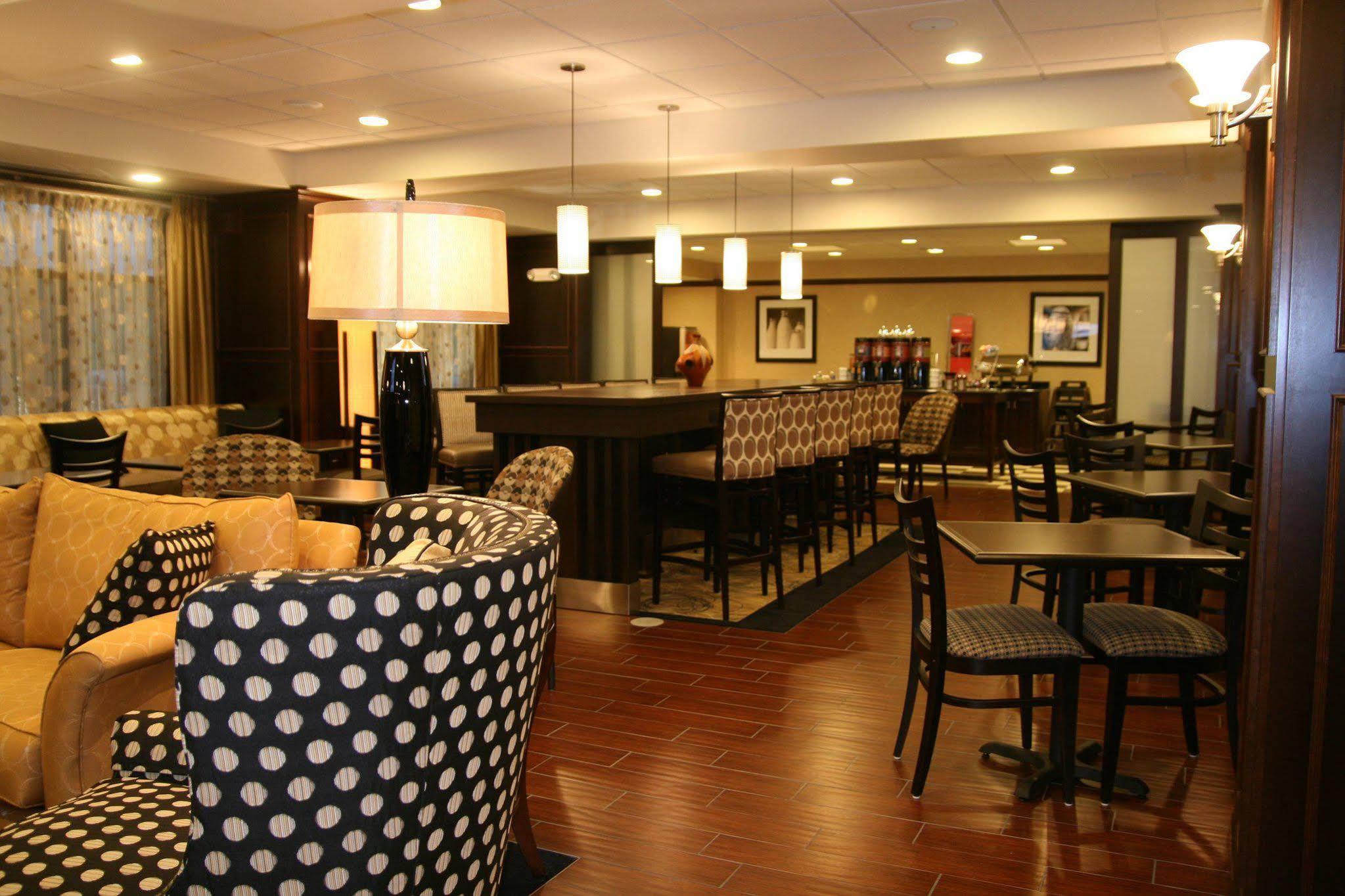 Hampton Inn Meadville Ngoại thất bức ảnh
