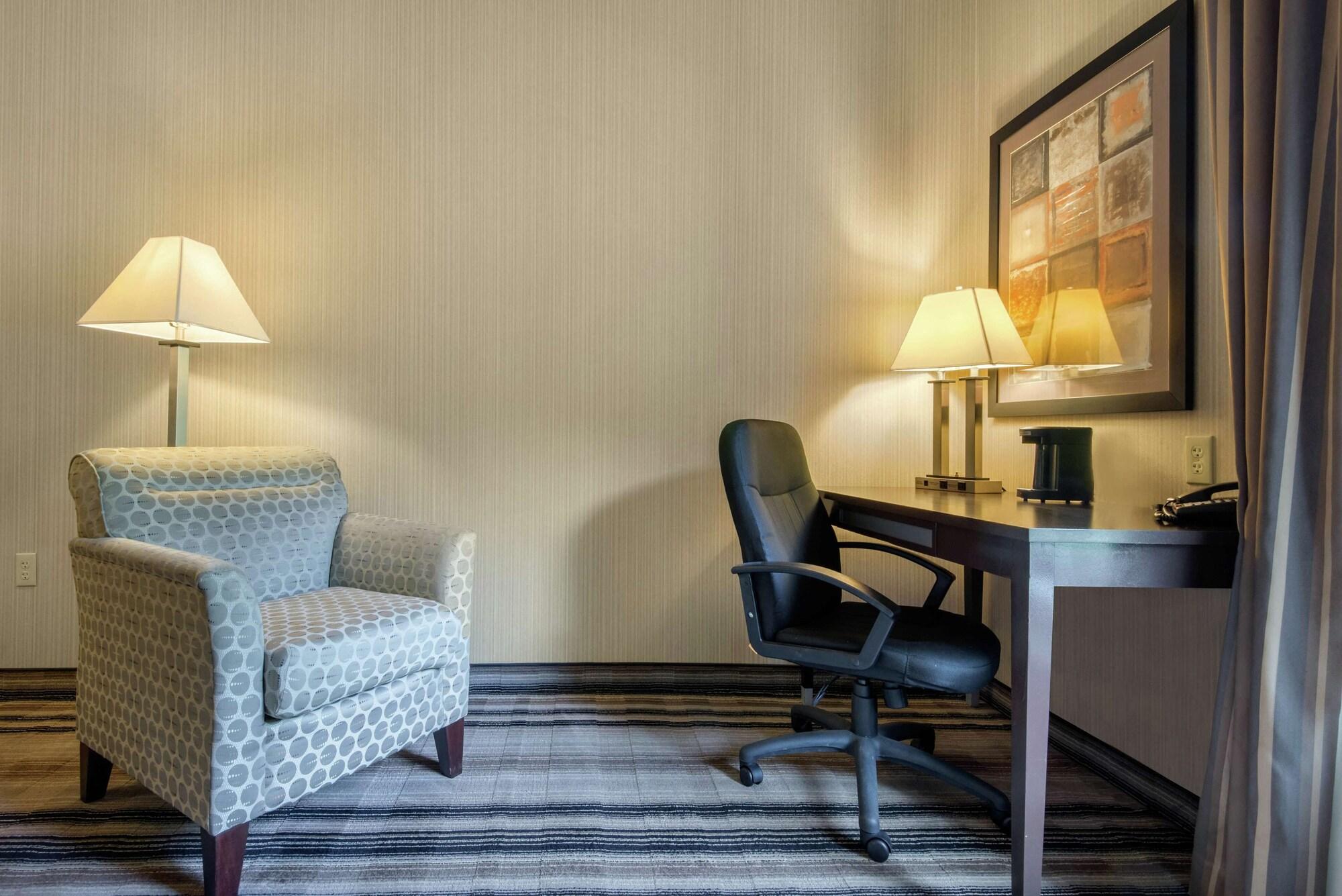 Hampton Inn Meadville Ngoại thất bức ảnh